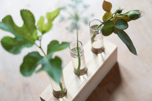 与謝野ヒノキの1輪挿し