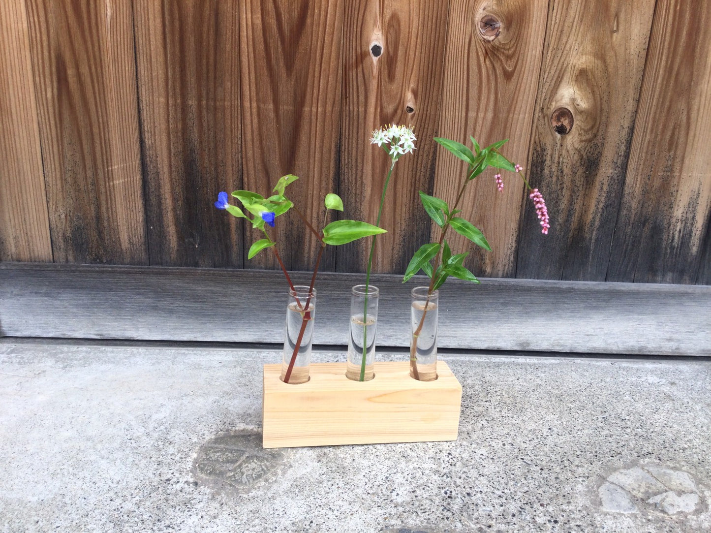 与謝野ヒノキの1輪挿し