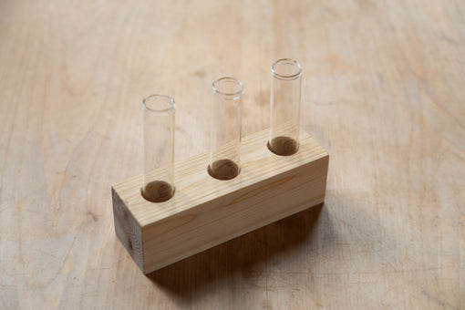 与謝野ヒノキの1輪挿し