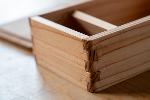 与謝野スギのお弁当箱