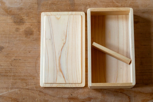 与謝野ヒノキのお弁当箱